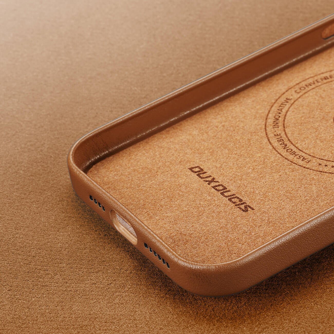 Dux Ducis iPhone 14 Plus Grit Leather Case Θήκη με Επένδυση Συνθετικού Δέρματος και MagSafe - Brown