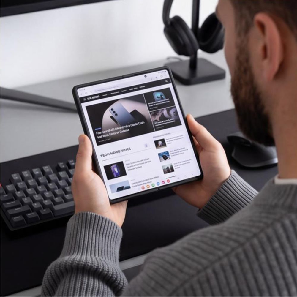 Tech-Protect Samsung Galaxy Z Fold8 - Σκληρή Θήκη με Πλαίσιο Σιλικόνης - MagMat MagSafe - Matte Black