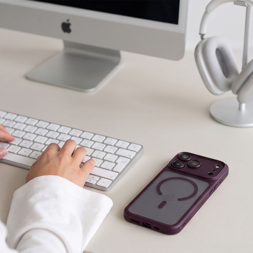 Tech-Protect iPhone 18 Pro / iPhone 17 Pro - Σκληρή Θήκη με Πλαίσιο Σιλικόνης και MagSafe - MagPeak MagSafe CC - Matte Dark Cherry