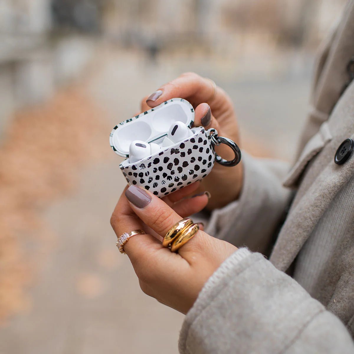 Burga AirPods Pro 2 Σκληρή Θήκη - Almond Latte