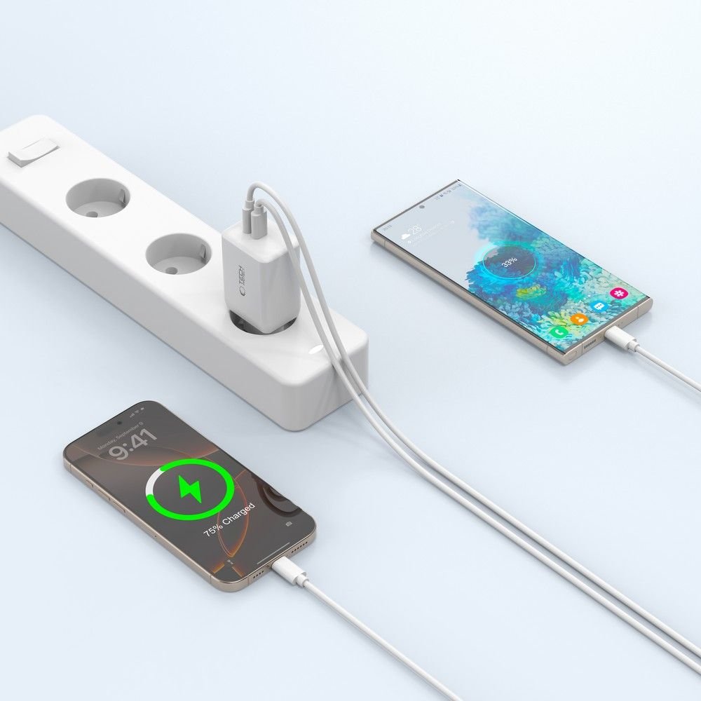 Tech - Protect NC45W Οικιακός Φορτιστής Γρήγορης Φόρτισης με 2 Θύρες Type - C και Καλώδιο USB - C σε USB - C - White