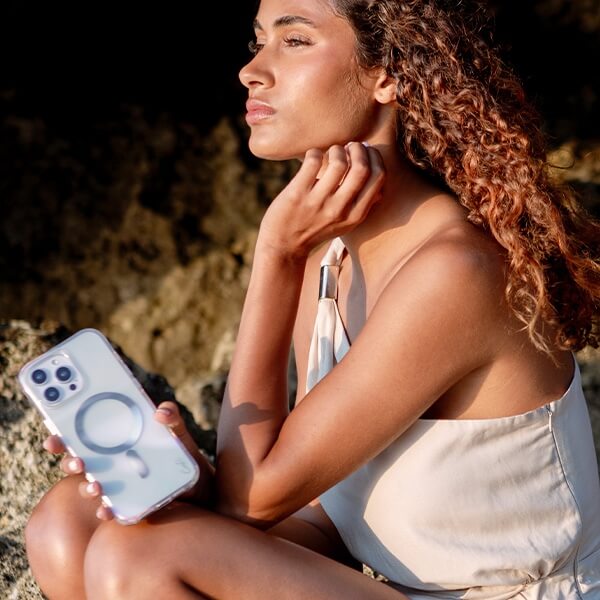 Uniq iPhone 16 Pro - Coehl Savon - Σκληρή Θήκη με Πλαίσιο Σιλικόνης και MagSafe - Bubble Prism