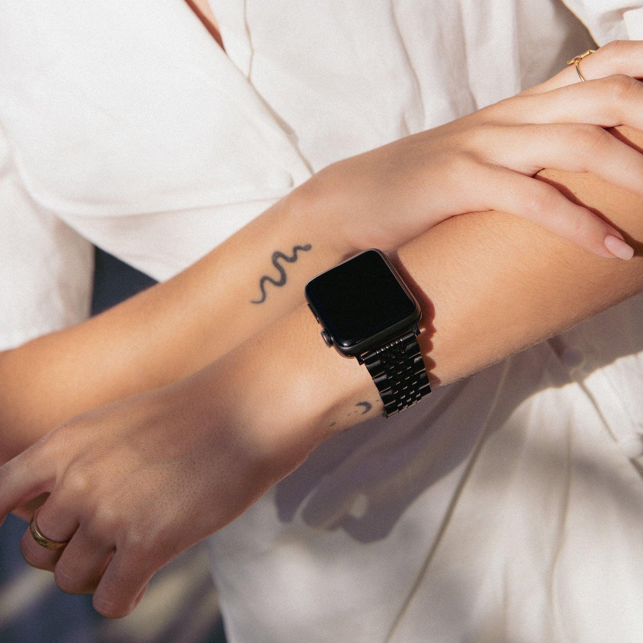 Burga Λουράκι Apple Watch 4/5/6/7/8/9/10/11 - SE (1/2/3) – 40/41/42mm - Chic Royal - Black