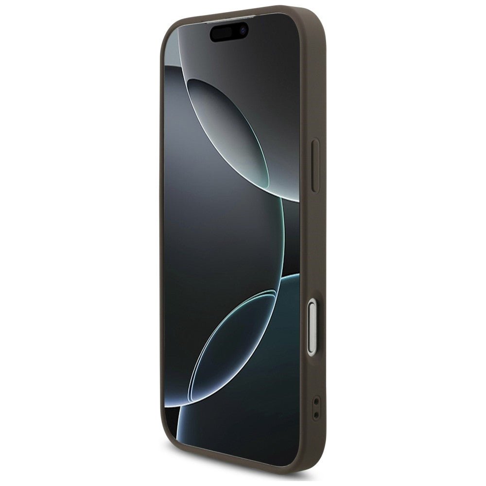 Guess iPhone 17 Pro / iPhone 18 Pro - Σκληρή Θήκη με Πλαίσιο Σιλικόνης και Επένδυση Συνθετικού Δέρματος - 4G Big Logo - Brown - GUHCP18L4GMGBR