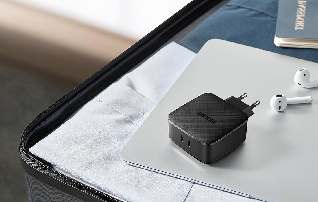 Ugreen CD216 PD 66W Οικιακός Φορτιστής Γρήγορης Φόρτισης με 2 Θύρες Type - C - Black