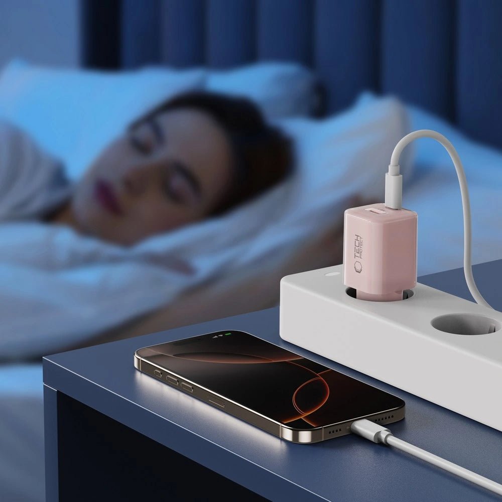 Tech - Protect NCM33W QC3.0 Οικιακός Φορτιστής Γρήγορης Φόρτισης με 1 Θύρα USB και 1 Θύρα Type - C - Baby Pink