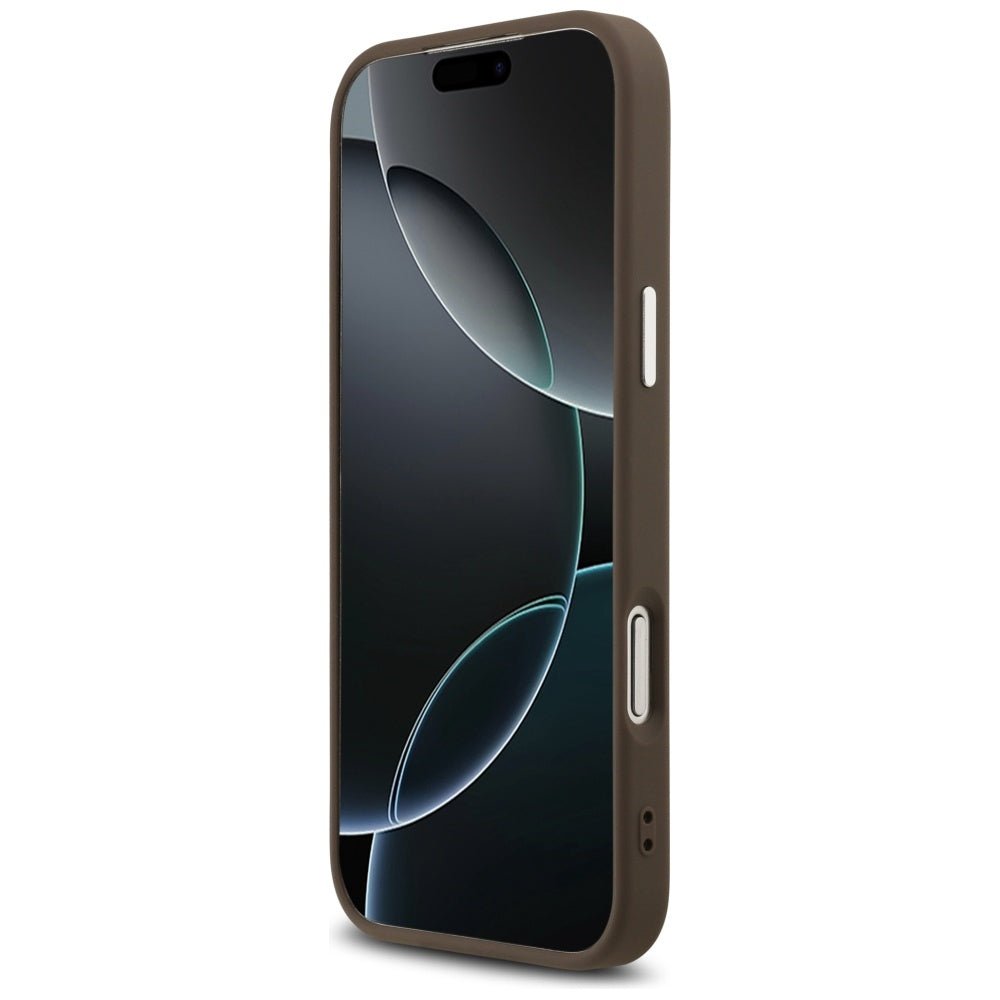 Guess iPhone 17 Pro Max - 4G Triangle Logo MagSafe - Σκληρή Θήκη με Πλαίσιο Σιλικόνης και Επένδυση Συνθετικού Δέρματος - Brown / Silver - GUHMP17XP4TSRCMW