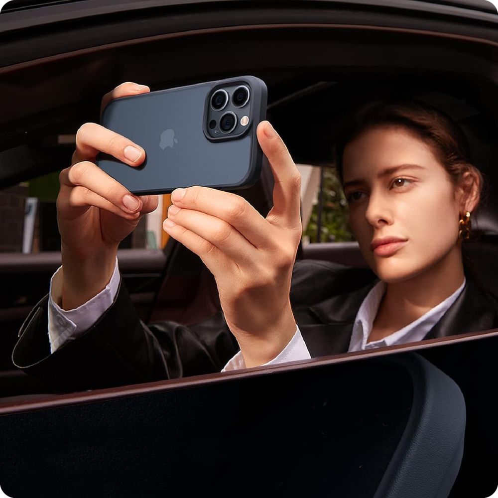 Tech - Protect iPhone 15 Pro MagMat Σκληρή Θήκη με Πλαίσιο Σιλικόνης - Matte Black / Ημιδιάφανη