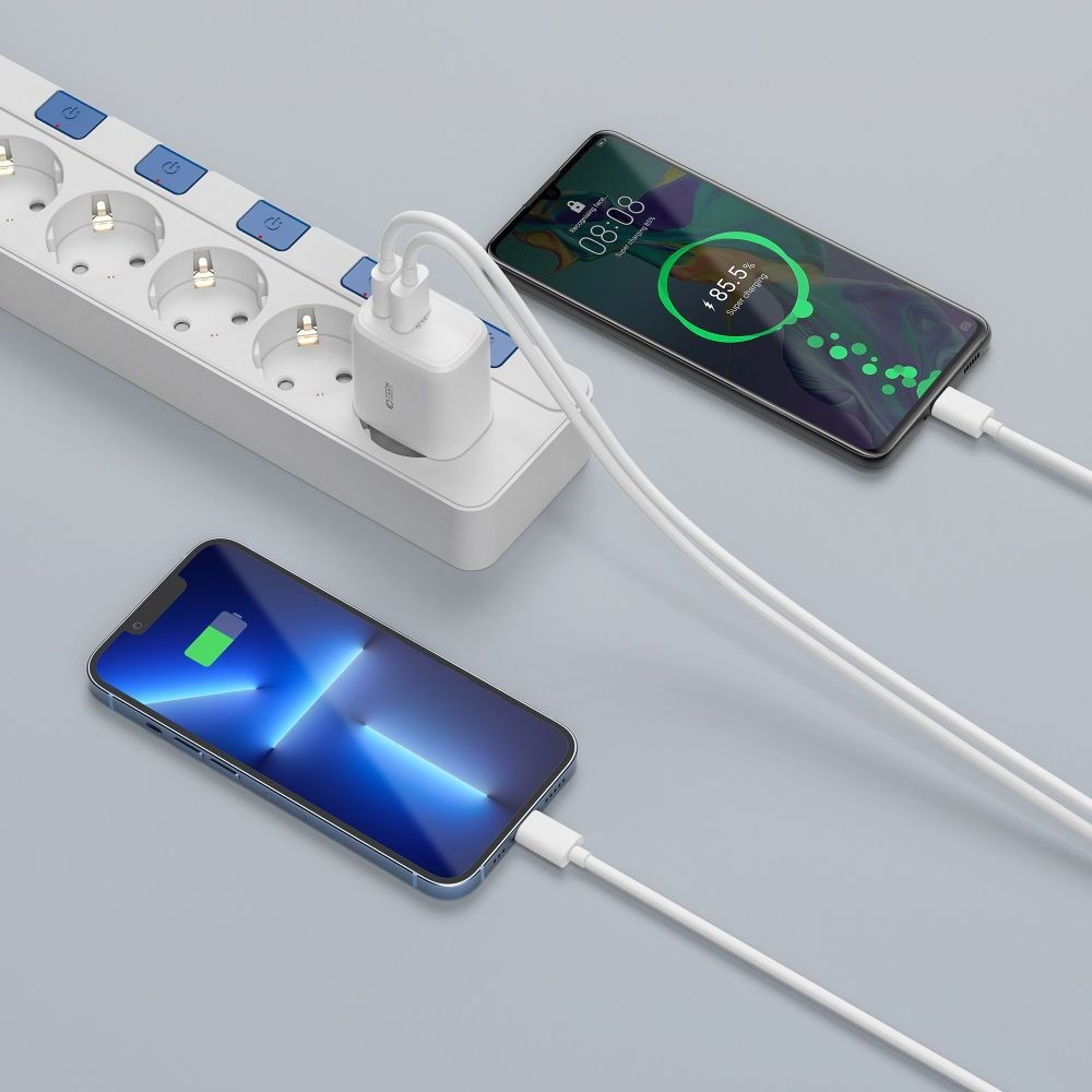 Tech - Protect C20W QC3.0 Οικιακός Φορτιστής Γρήγορης Φόρτισης με 2 Θύρες USB και Type C - White