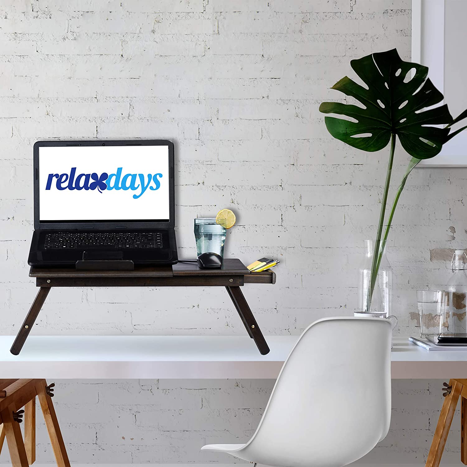 Relaxdays Bamboo Τραπεζάκι Κρεβατιού με Ρυθμιζόμενο Ύψος για Φορητό Υπολογιστή με Βάση για Ποτήρι - Brown - 4052025232559