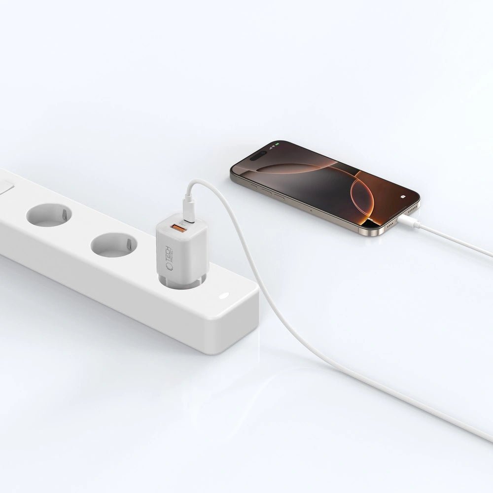 Tech - Protect NCM33W QC3.0 Οικιακός Φορτιστής Γρήγορης Φόρτισης με 1 Θύρα USB και 1 Θύρα Type - C - White