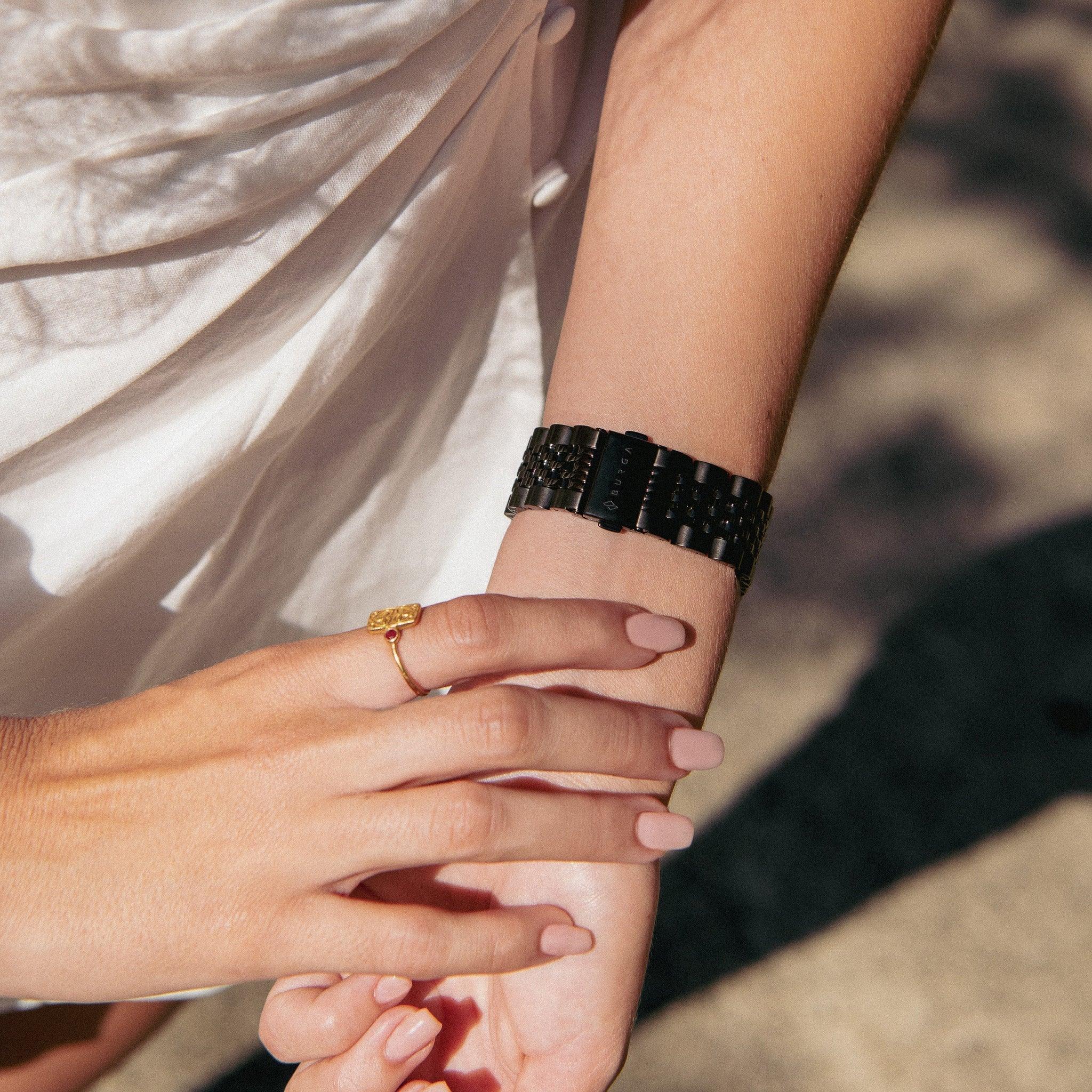 Burga Λουράκι Apple Watch 4/5/6/7/8/9/10/11 - SE (1/2/3) - Ultra (1/2/3) – 44/45/46/49mm - Chic Royal - Black