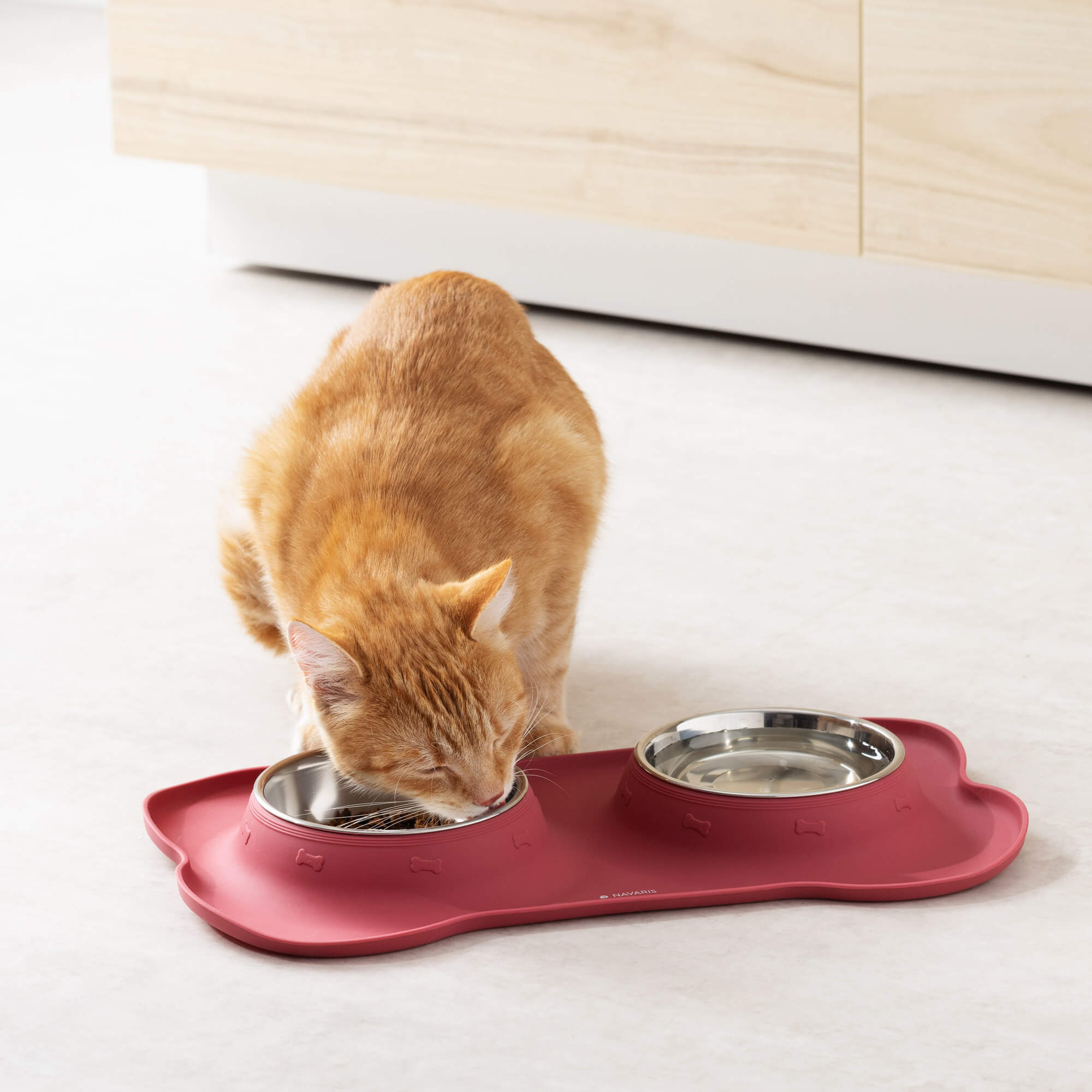 Navaris 2 Μπολ Φαγητού από Ανοξείδωτο Ατσάλι με Βάση Σιλικόνης - 400 ml - Raspberry - 55096.213