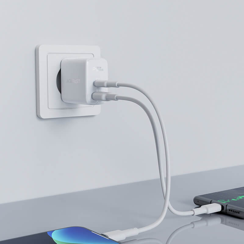 Acefast A5 Οικιακός Φορτιστής Γρήγορης Φόρτισης USB και Type - C QC 3.0 32W - White