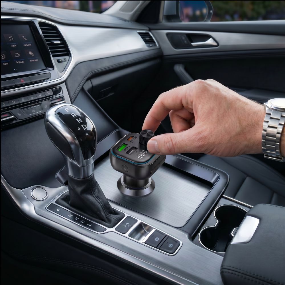 Tech - Protect FM Transmitter για Αναπαραγωγή Μουσικής / Κλήσεις / Φόρτιση Κινητών στο Αυτοκίνητο PD 54W - CC07 - Black