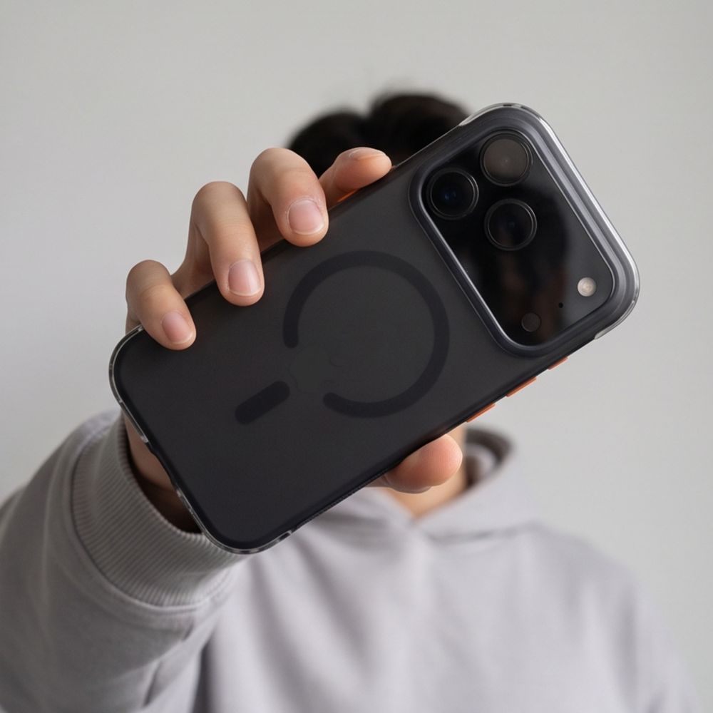 Tech-Protect iPhone 18 Pro / iPhone 17 Pro - Σκληρή Θήκη MagSafe με Πλαίσιο Σιλικόνης - MagAir CC - Matte Black