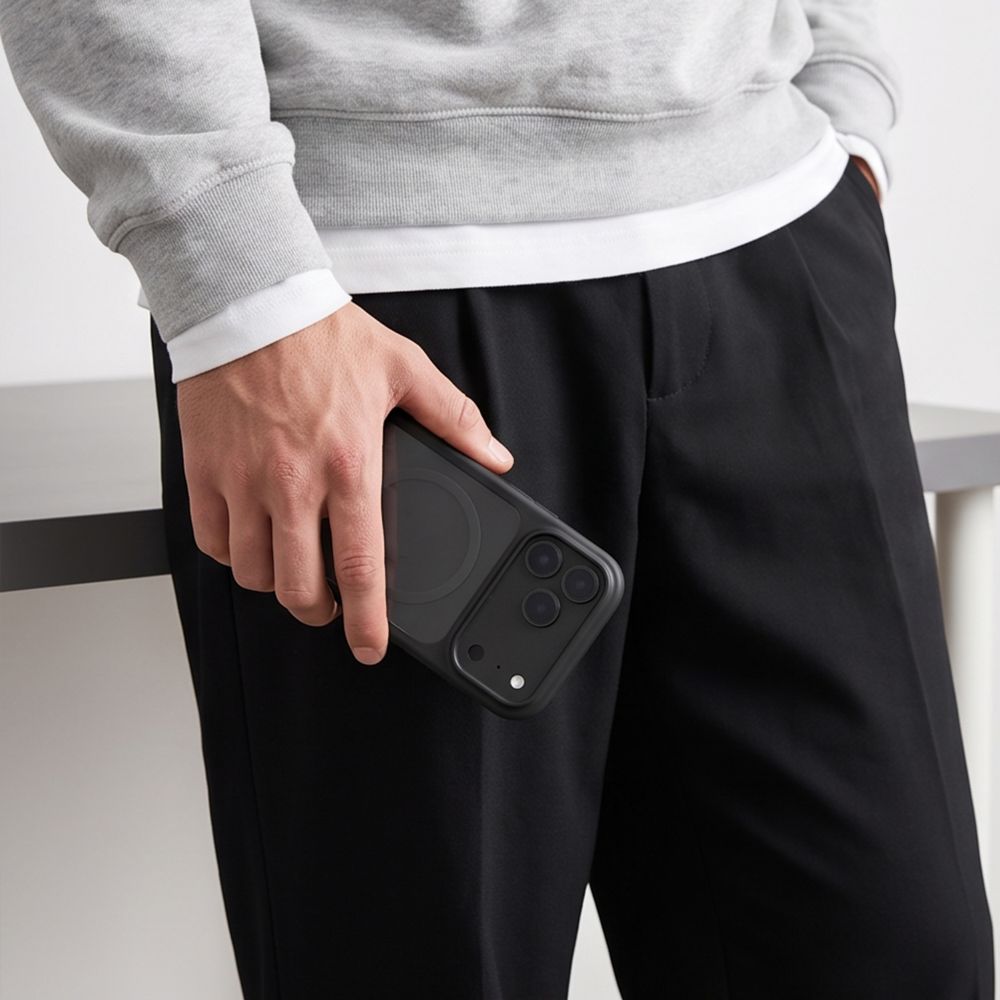 Tech-Protect iPhone 18 Pro / iPhone 17 Pro - Σκληρή Θήκη με Πλαίσιο Σιλικόνης MagSafe και 2 Αντιχαρακτικά Γυαλιά Οθόνης - MagOne CC - Black / Clear