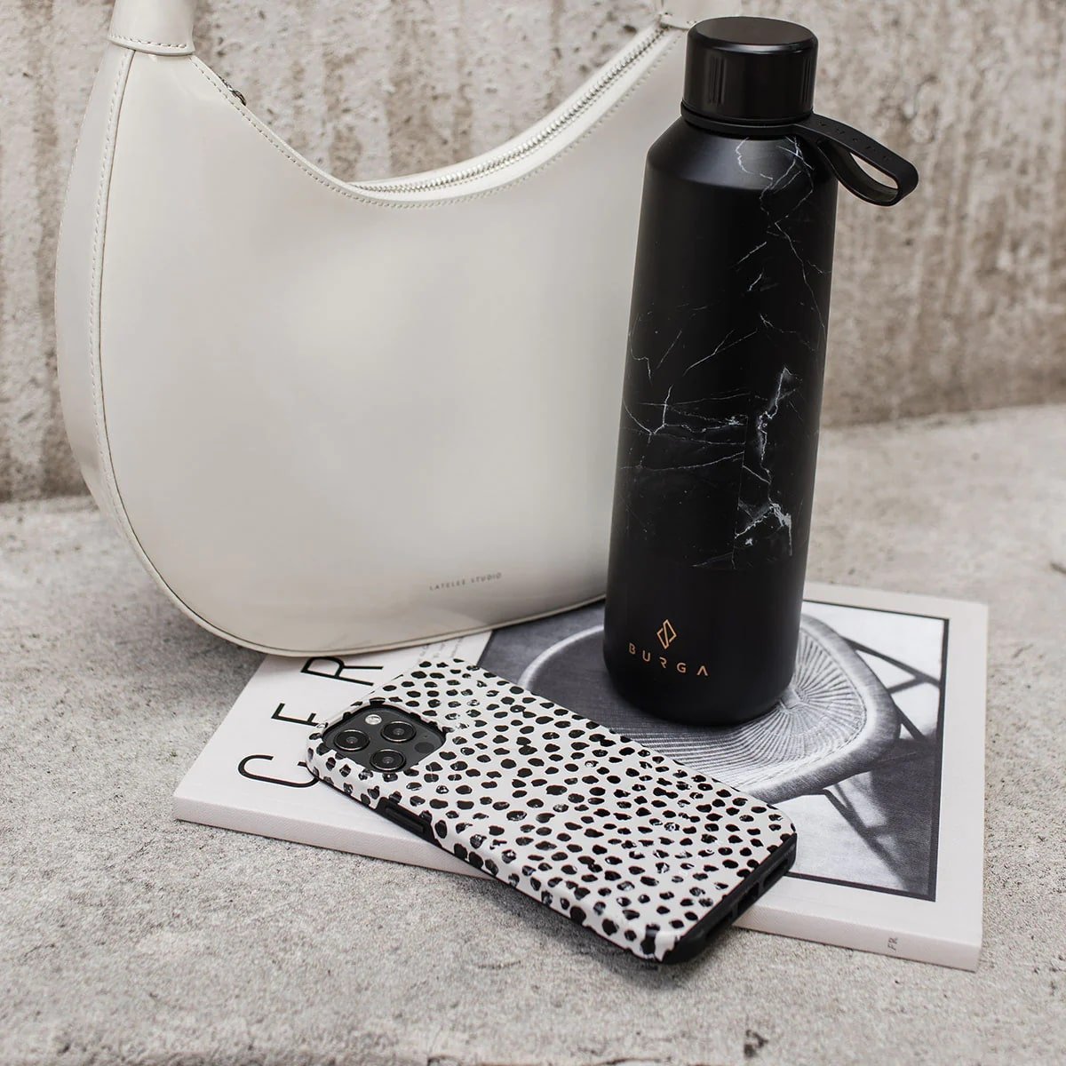 Burga iPhone 15 Fashion Tough MagSafe Σκληρή Θήκη με MagSafe - Almond Latte